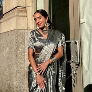 Stunning silver saree and blouse 🩶